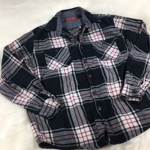 Wrangler men's plaid flannel Button down shirt